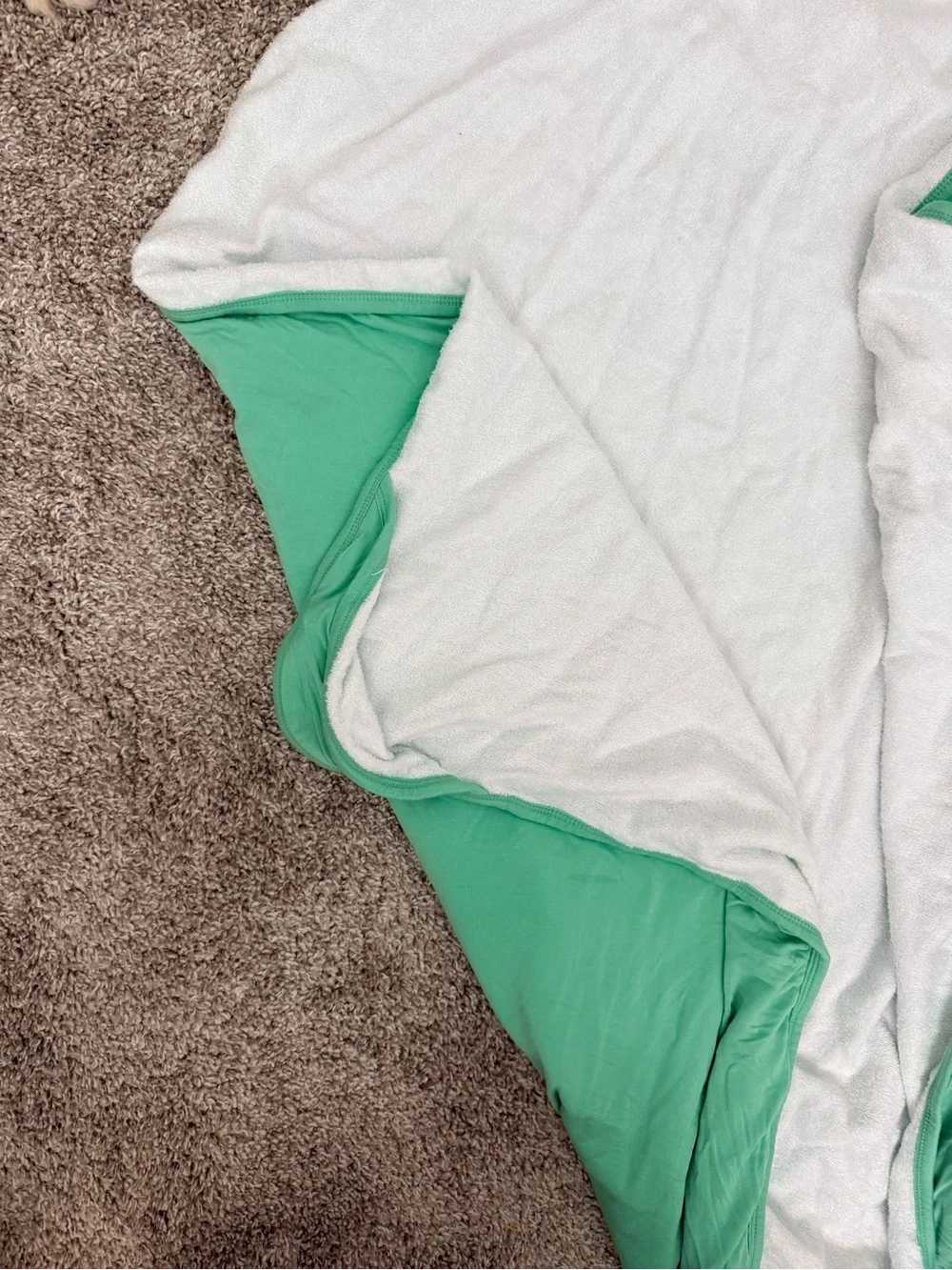 Posh Peanut x Star Wars Baby Yoda Hooded Towel